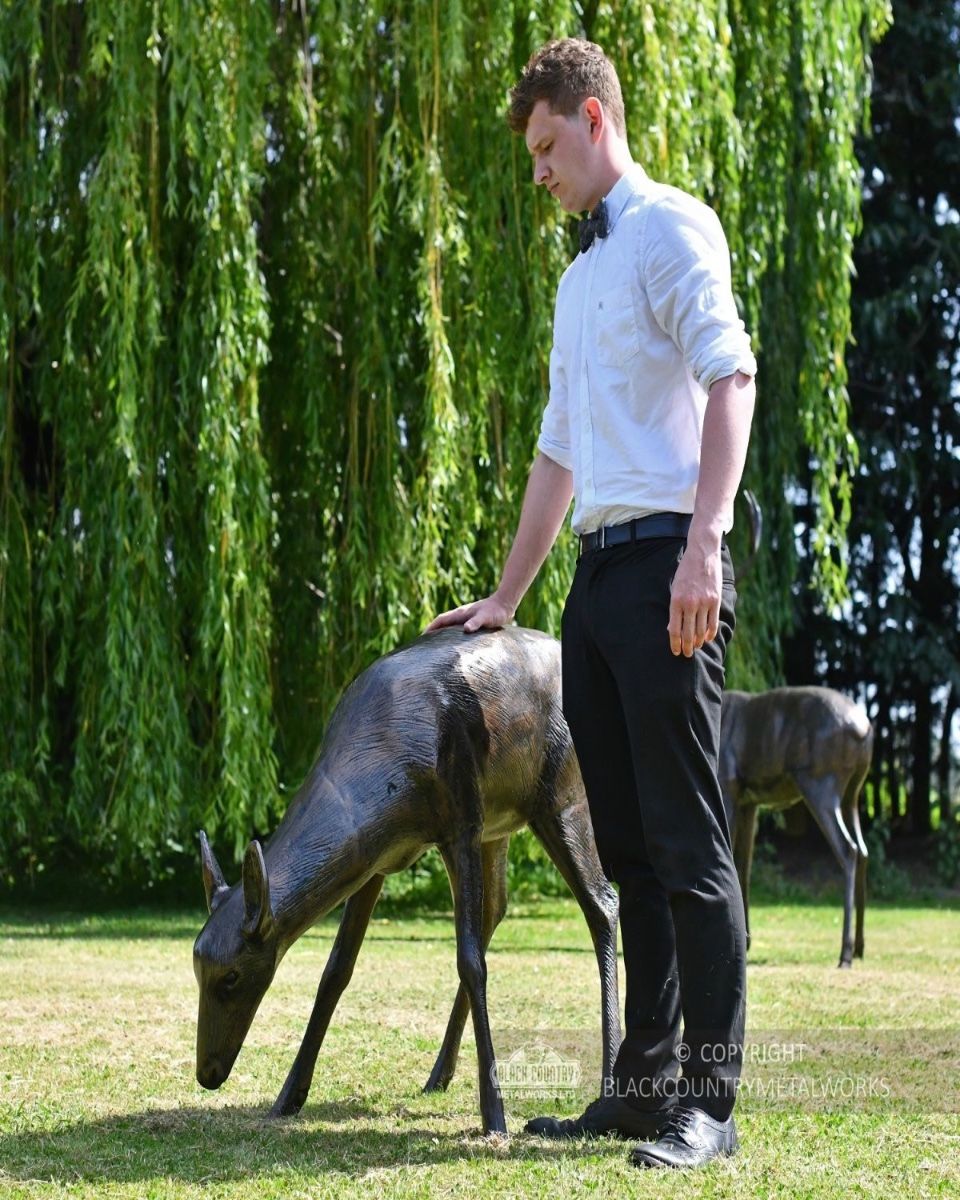 Grazing doe sculpture to scale
