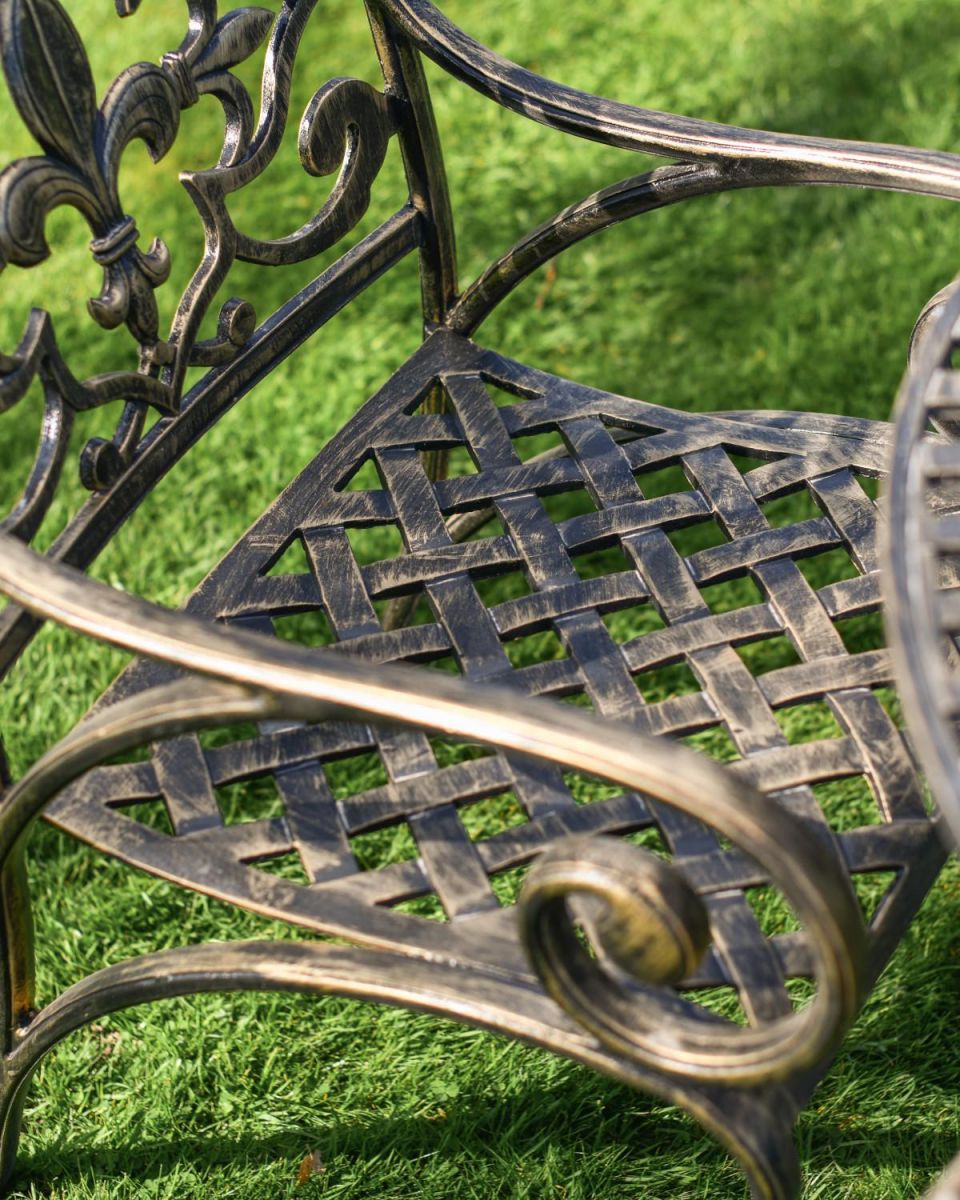 Close-Up of Crosshatch Pattern on Chair Seat