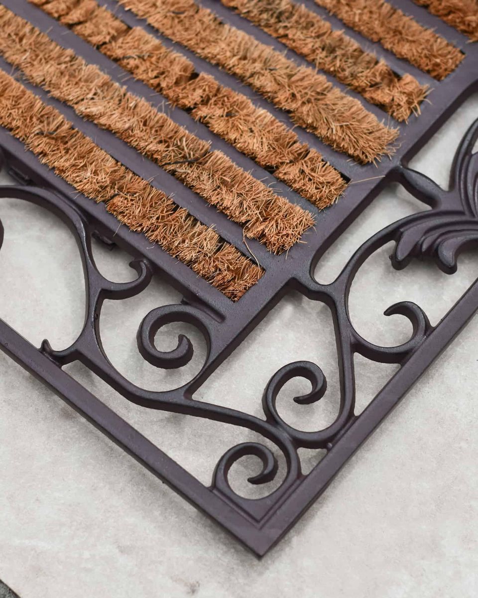 Close-Up of Boot Scraper in Two-in-One Doormat