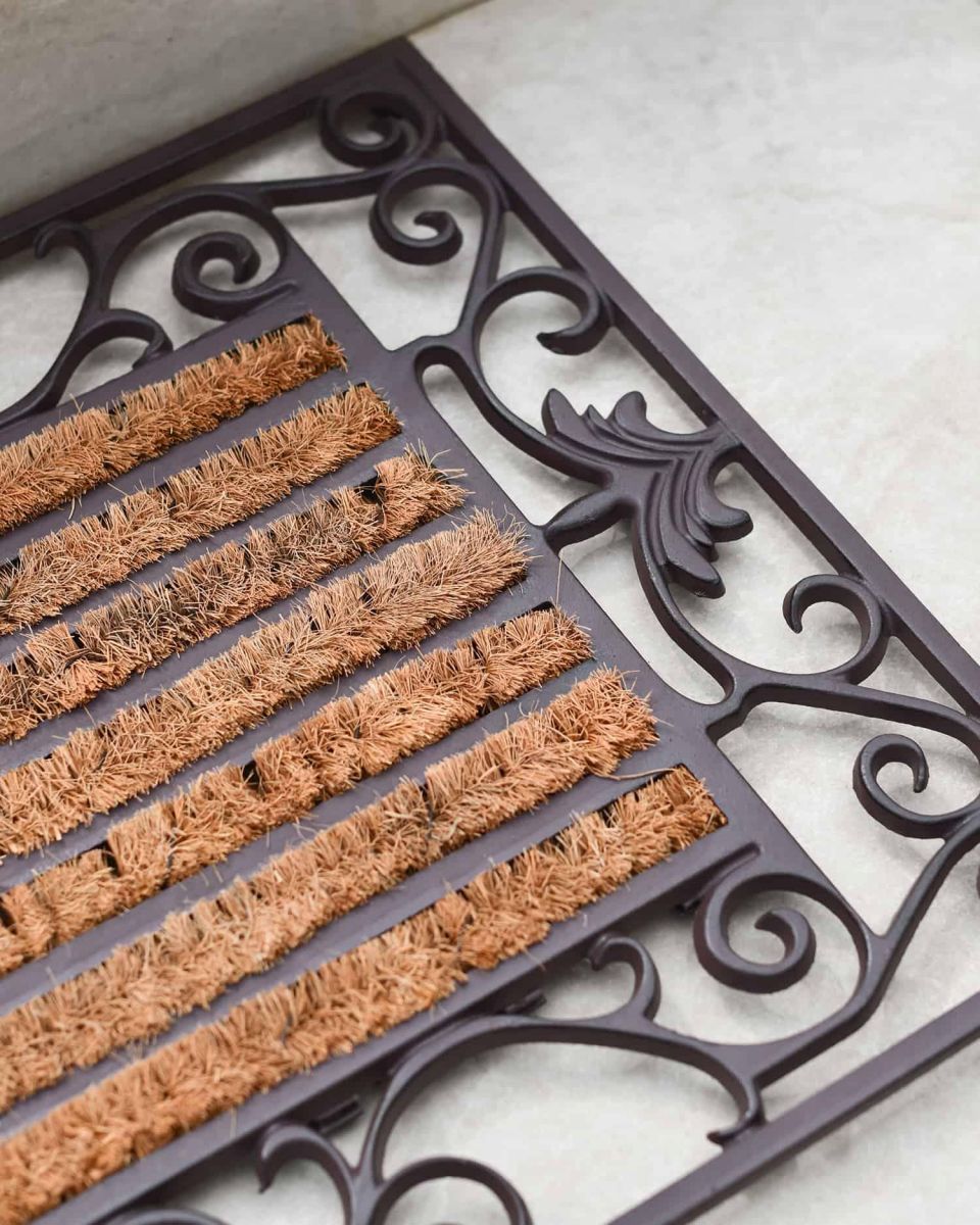 Close-Up of Cast Iron 2-in-1 Ornate "Aureate" Rectangular Doormat & Boot Scraper