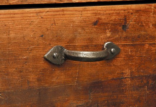 Cast Iron Arrow Tip Design Pull Handle