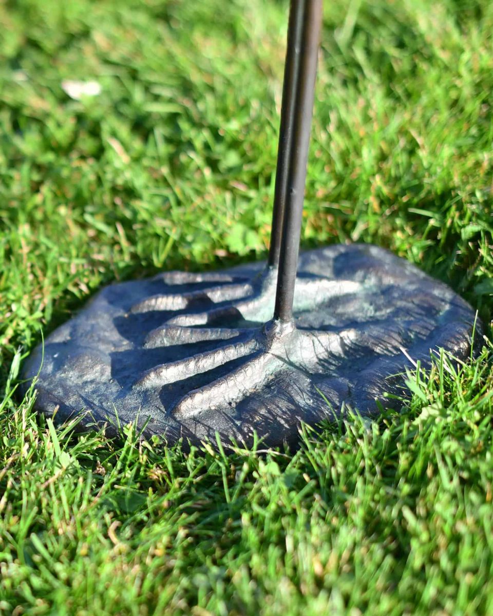 Close-Up of Freestanding Base on Cast Iron Freestanding "Head Down" Flamingo Garden Sculpture Close-Up of Freestanding Base on Cast Iron Freestanding "Head Down" Flamingo Garden Sculpture