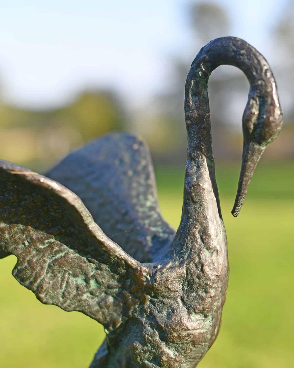Close-Up of Cast Iron Freestanding "Head Down" Flamingo Garden Sculpture Close-Up of Cast Iron Freestanding "Head Down" Flamingo Garden Sculpture