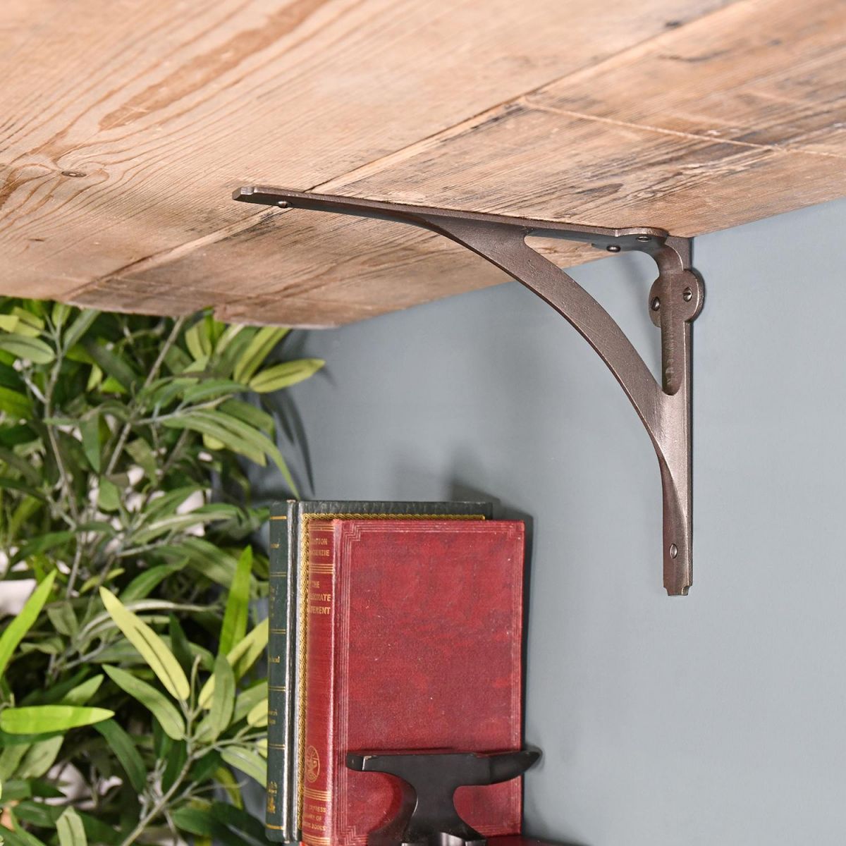 Cast Iron Stylish Architectural Shelf Bracket in Situ Cast Iron Stylish Architectural Shelf Bracket in Situ