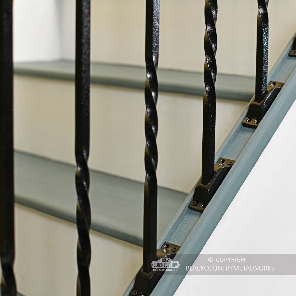 "Cavendish" Double Fine Twist Stair Spindle