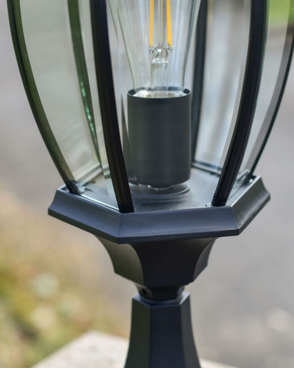Chaumont Pillar Light Diffuser Close Up