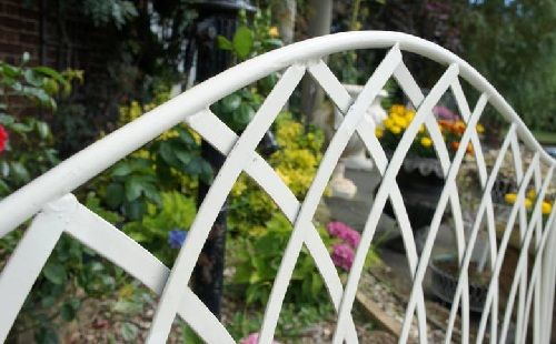 "Cherry Lattice" Vintage Style Garden Bench