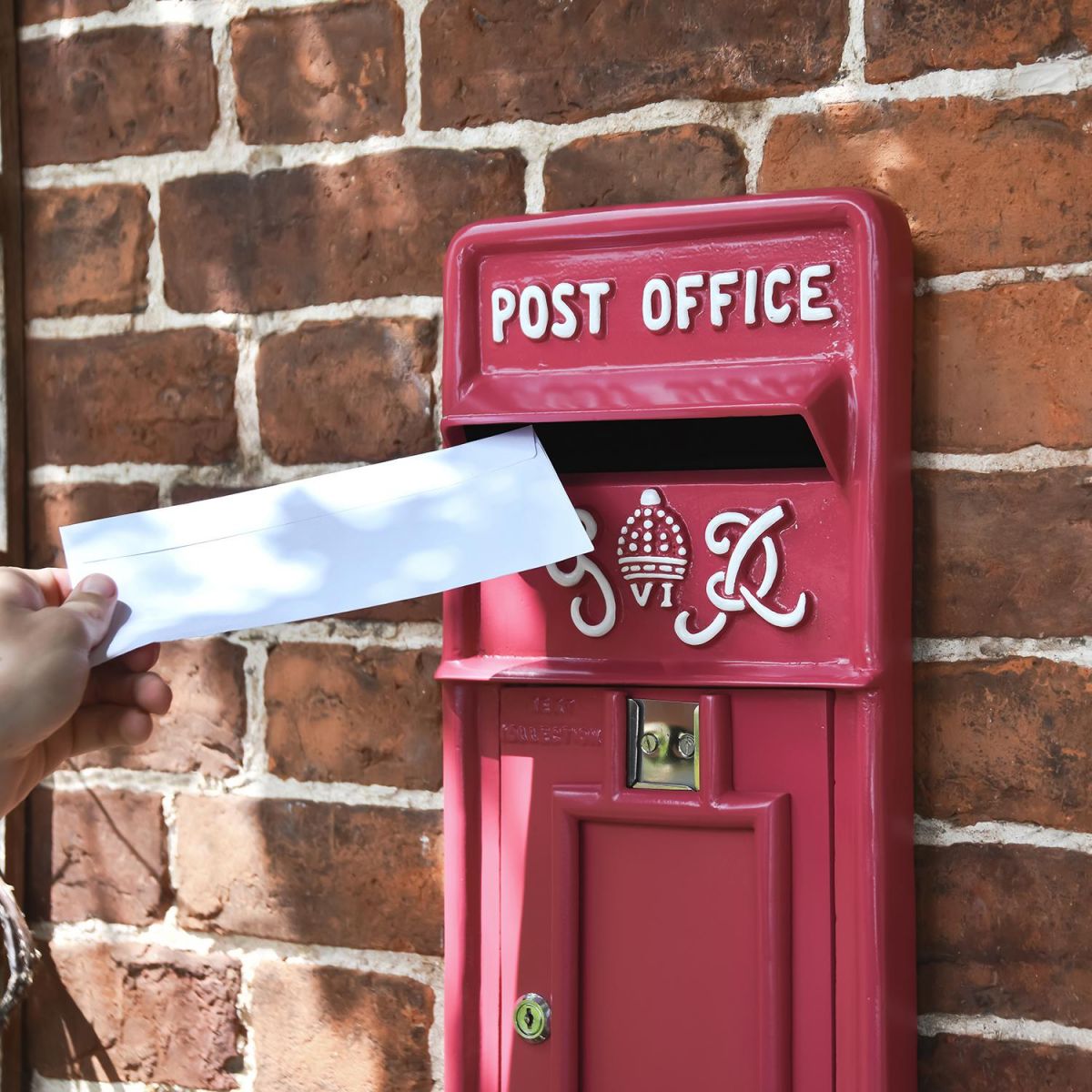 "Cherry Pie" King George Rex Post Box Front to Scale