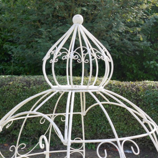 Close-up of the Finish on the "Cinderella" Ornate Cartridge Planter