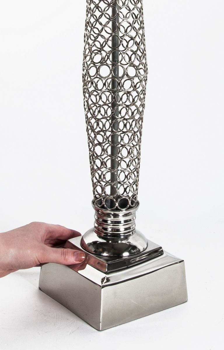 “Garrison Park” Circle Pattern Pillar Lamp 