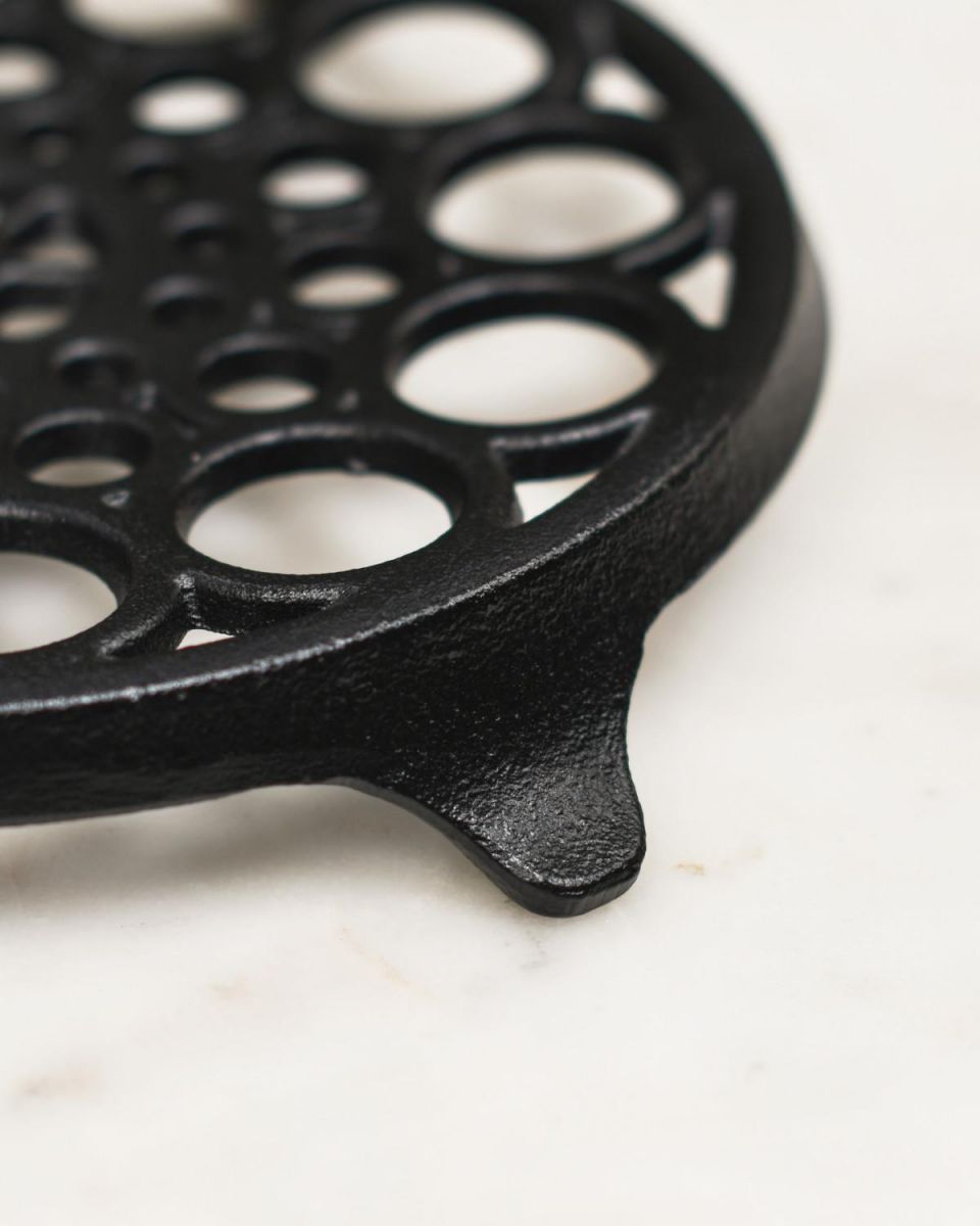 Close-Up of Feet for Circular "Spotted" Cast Iron Trivet in Black Close-Up of Feet for Circular "Spotted" Cast Iron Trivet in Black