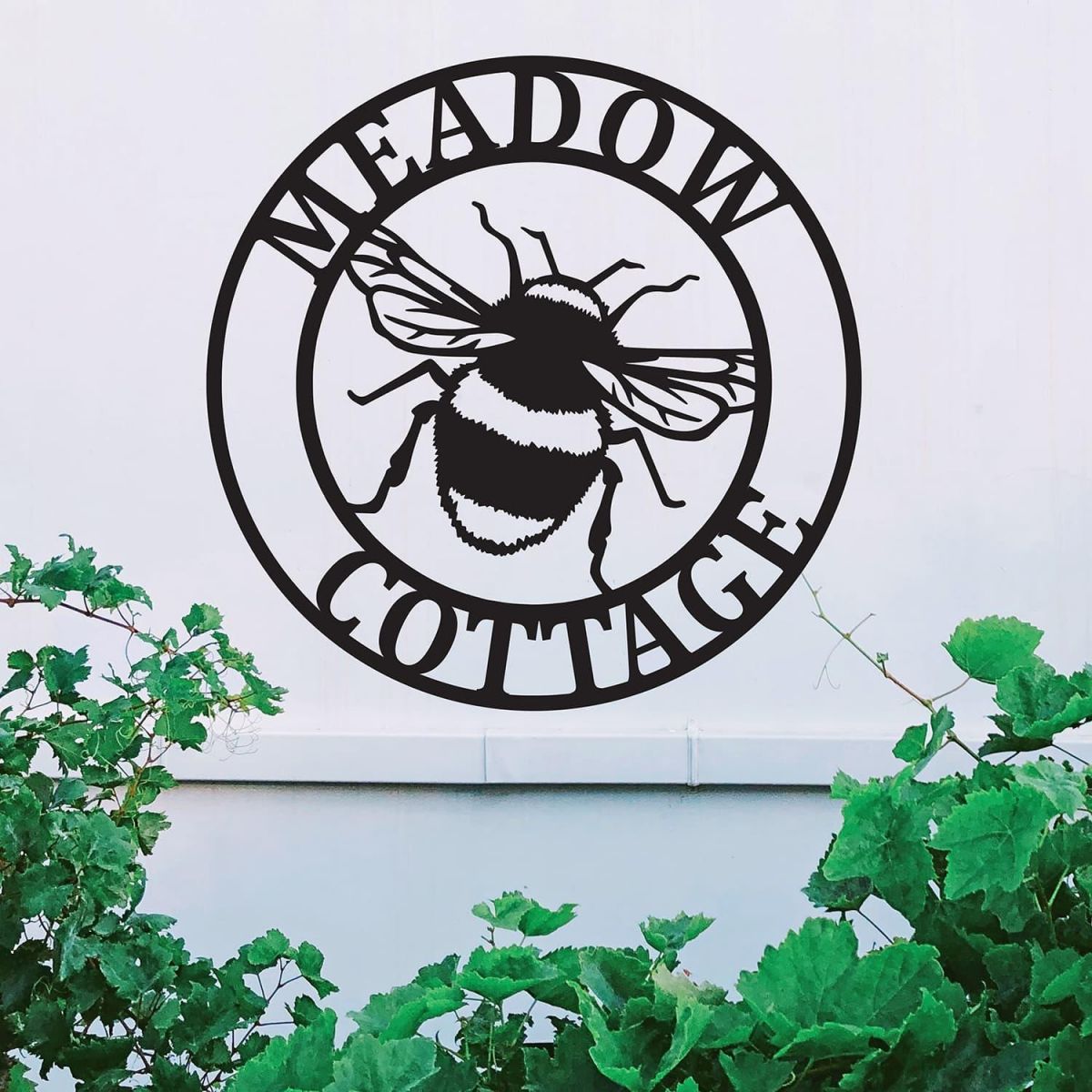 Circular Steel Bumble Bee House Name Sign