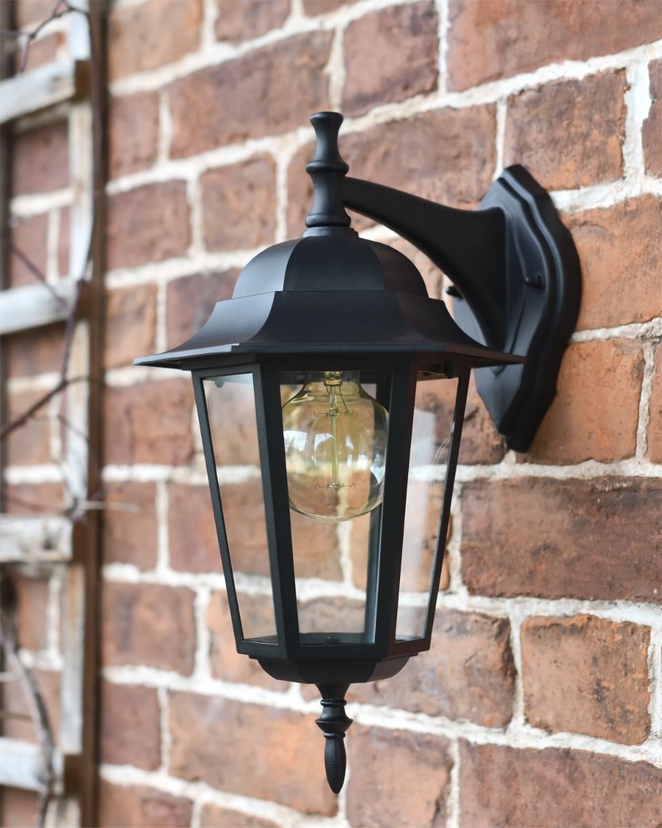 Traditional "Cambridge Manor" Top Fix Wall Lantern