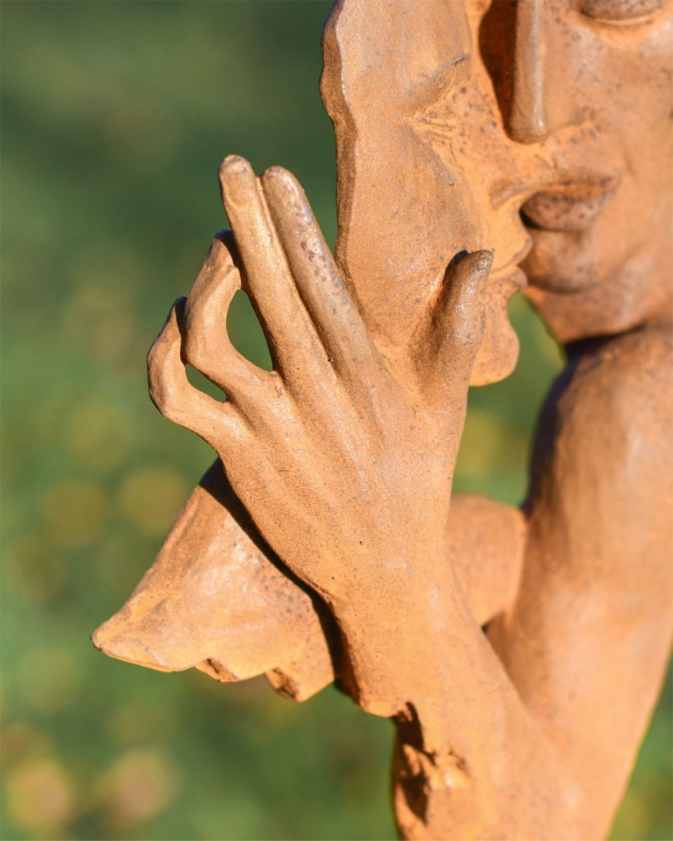 Cast Iron Rustic Embracing Couple Garden Sculpture