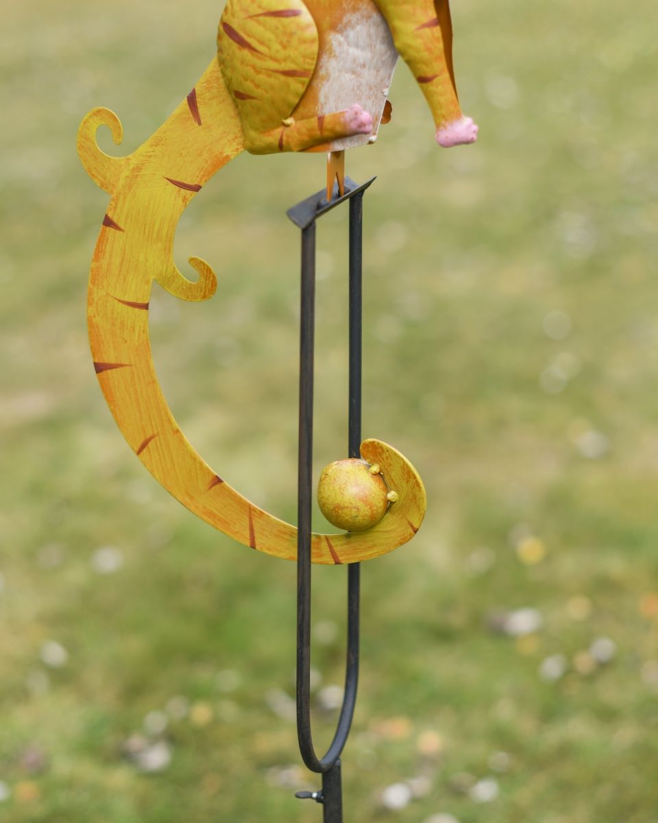 Close up of balancing detail on garden stake