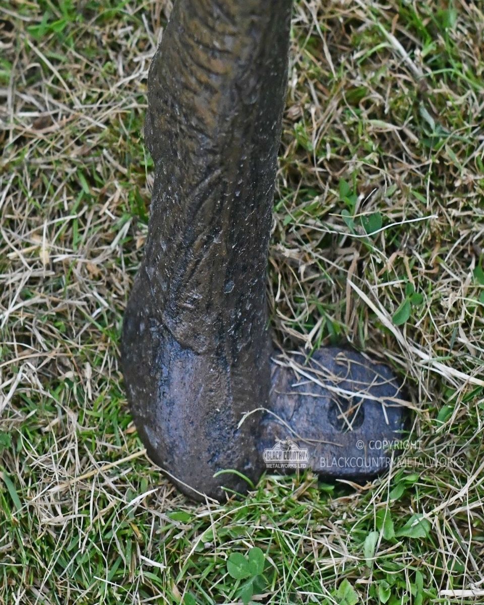 Grazing doe sculpture fixing lugs