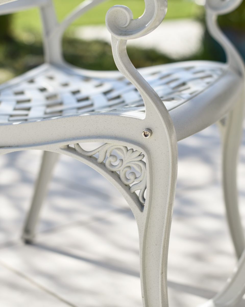 close up of leg detail on blanche garden set white