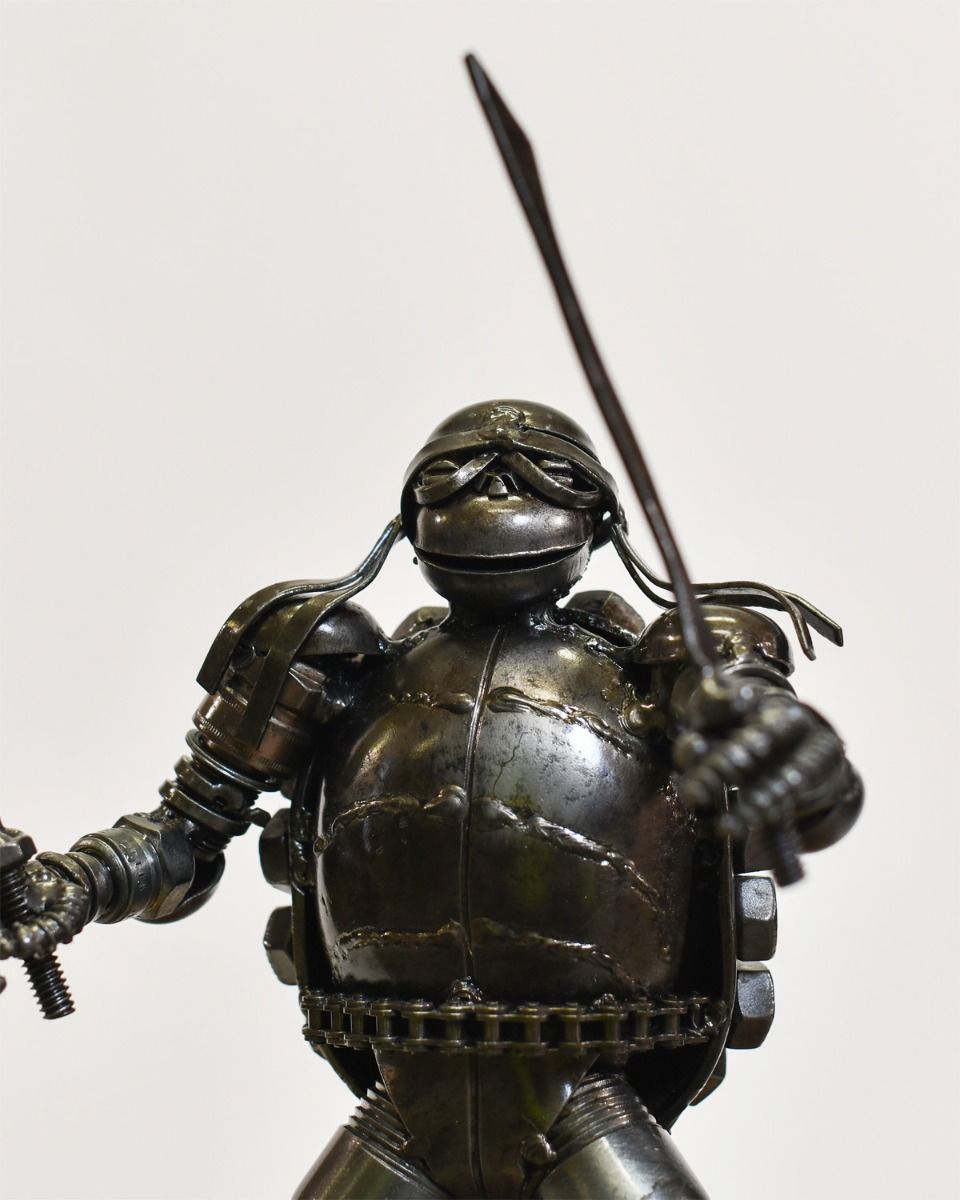 Close Up of Ninja Scrap Metal Reptile Ornament 