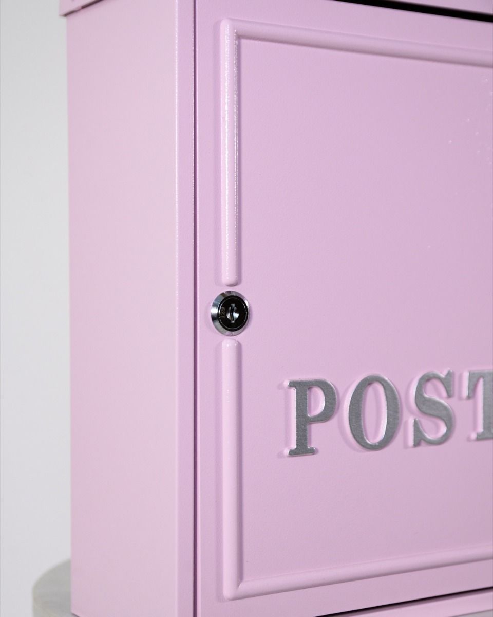 Close up of the Lock of the Pink "Oxford" Wall Mounted Post Box with Silver Detail