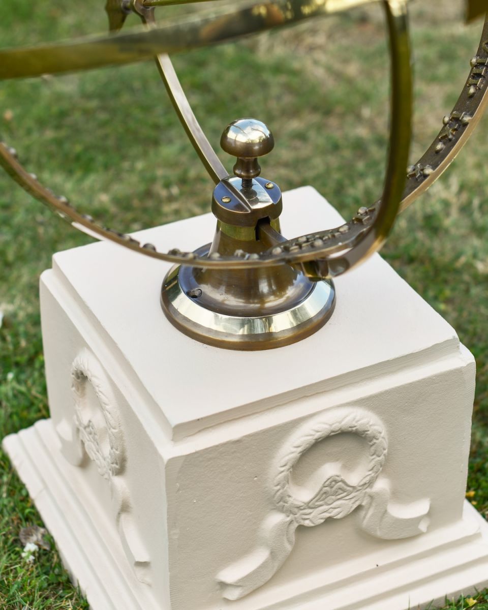 Close up of top detail on decorative garden column