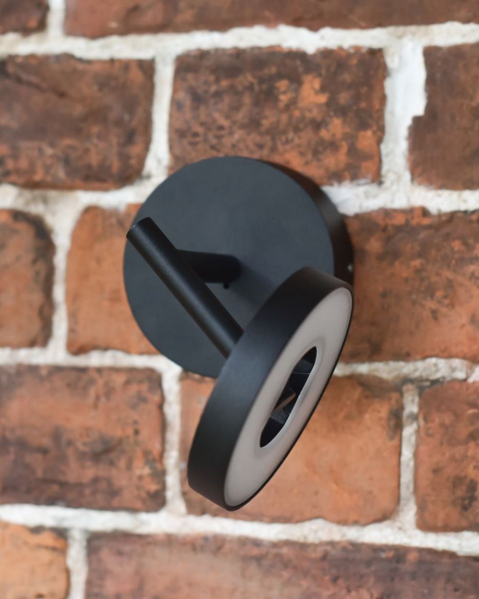 Front View of adjusted Halo Diffuser