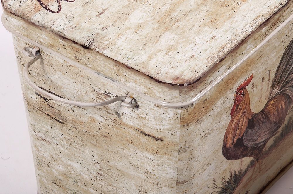 “Le Cuisine” Set of Three Kitchen Tins 