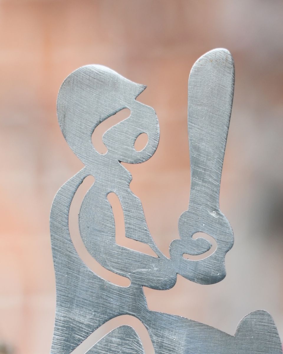 Cricketer Artistic Plant Pot Spike - Set of Two close up of head and cricket bat