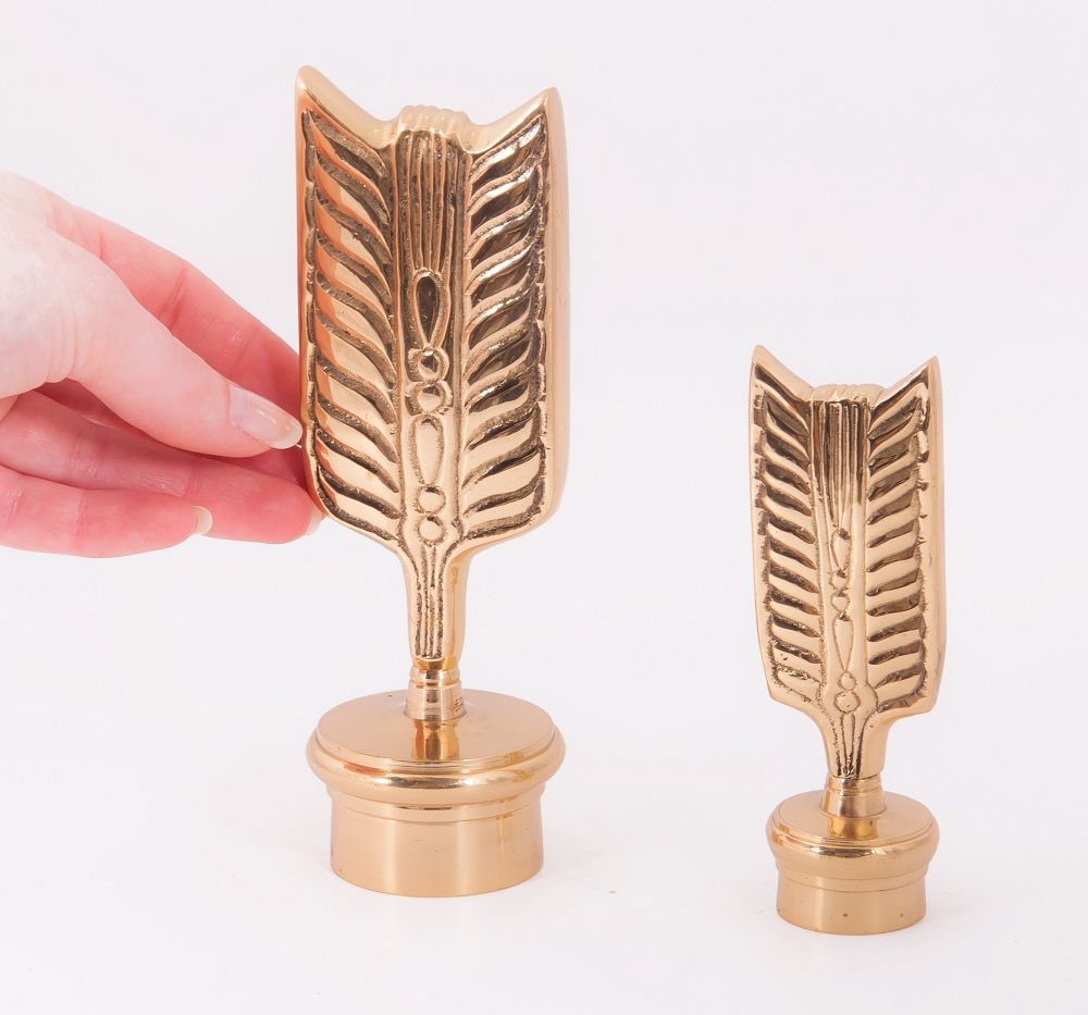 "Nottingham Fletch" Curtain Finial