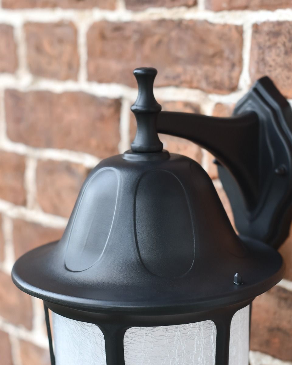 Finial and Curved Roof on Top Fix Wall Lantern 