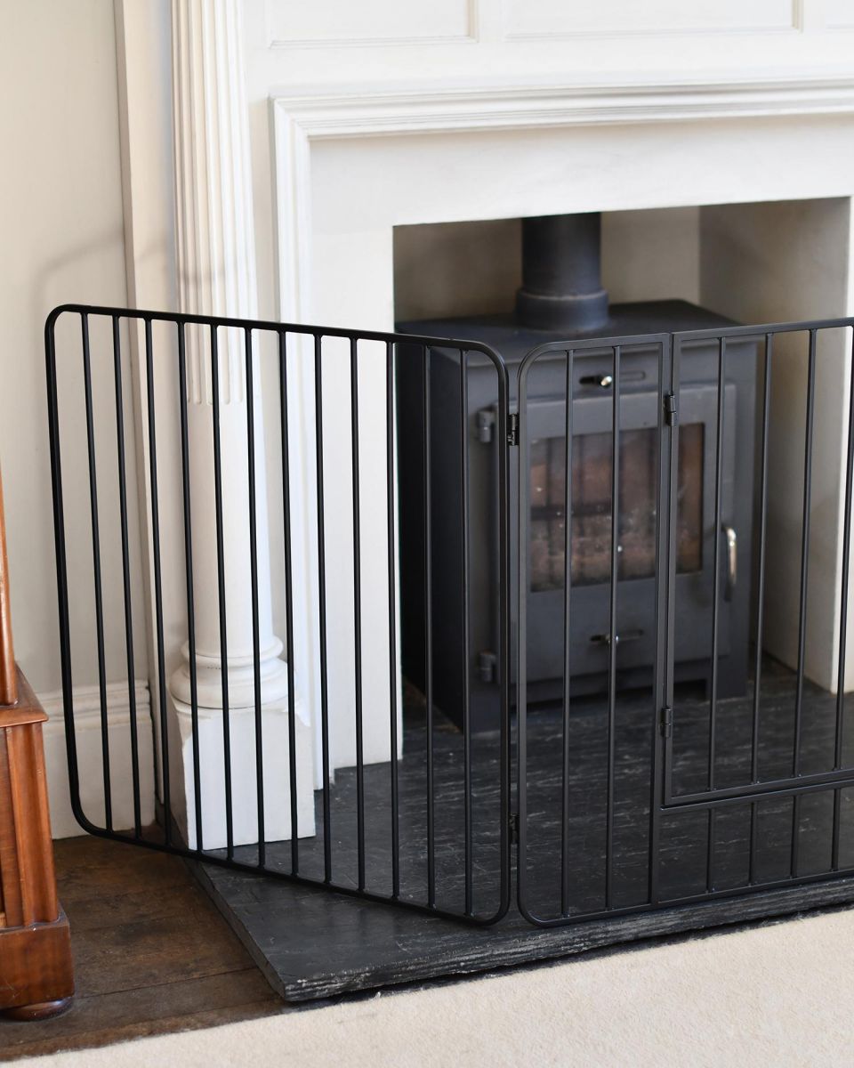 Close-Up of Deluxe" Freyja" Heavy Duty Fire Surround