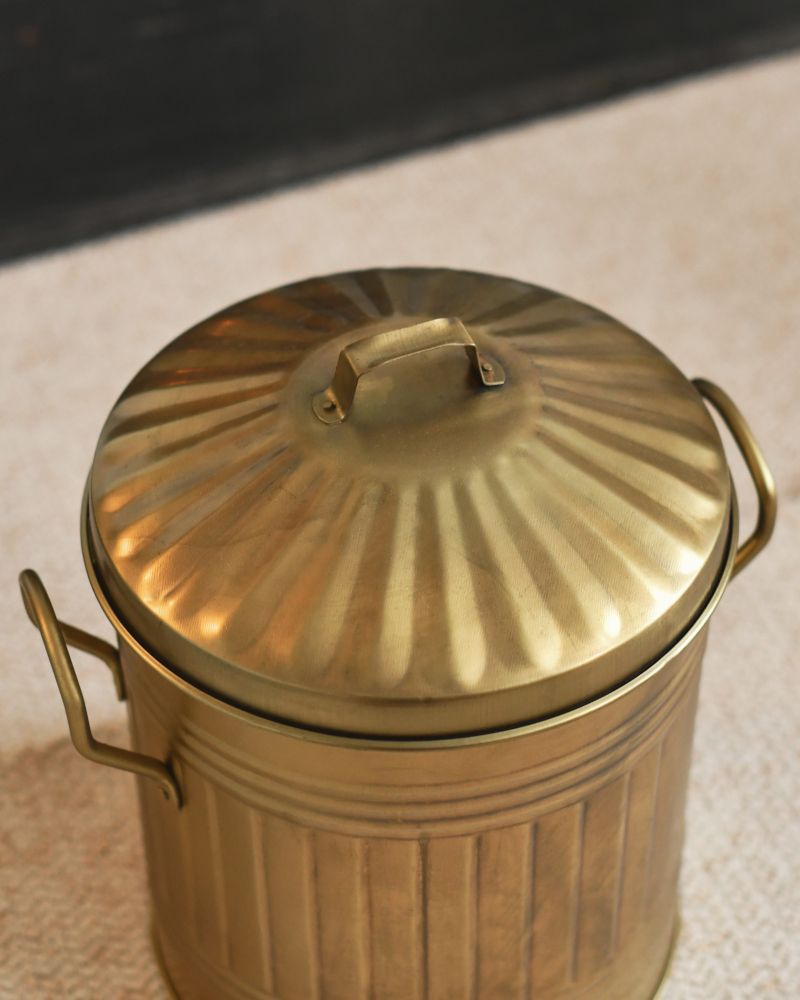 Gold Traditional Iron Log Bucket With Lid Close Up Gold Traditional Iron Log Bucket With Lid Close Up