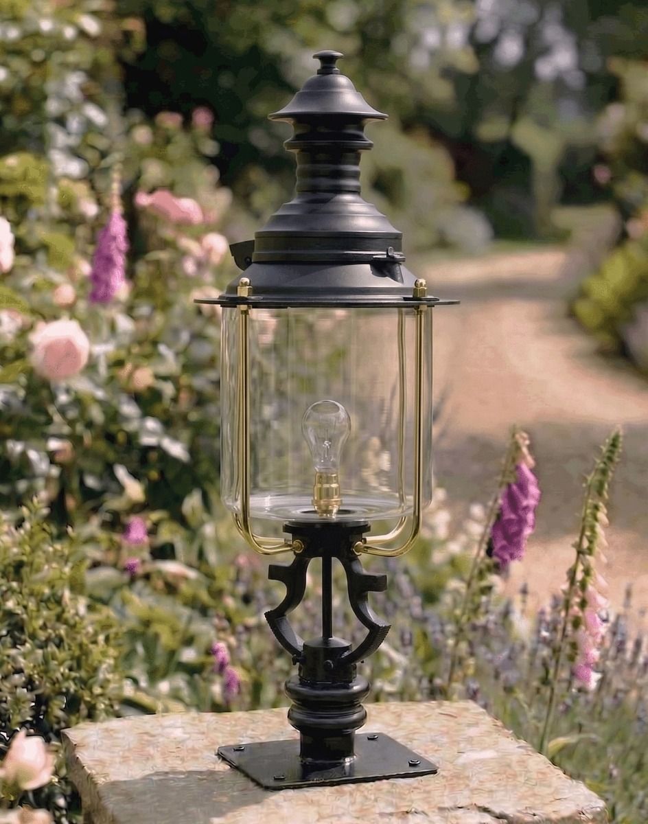 Digital Illustration of the 104cm Belgravia Pillar Light and Lantern Set Mounted on a Stone Garden Pillar