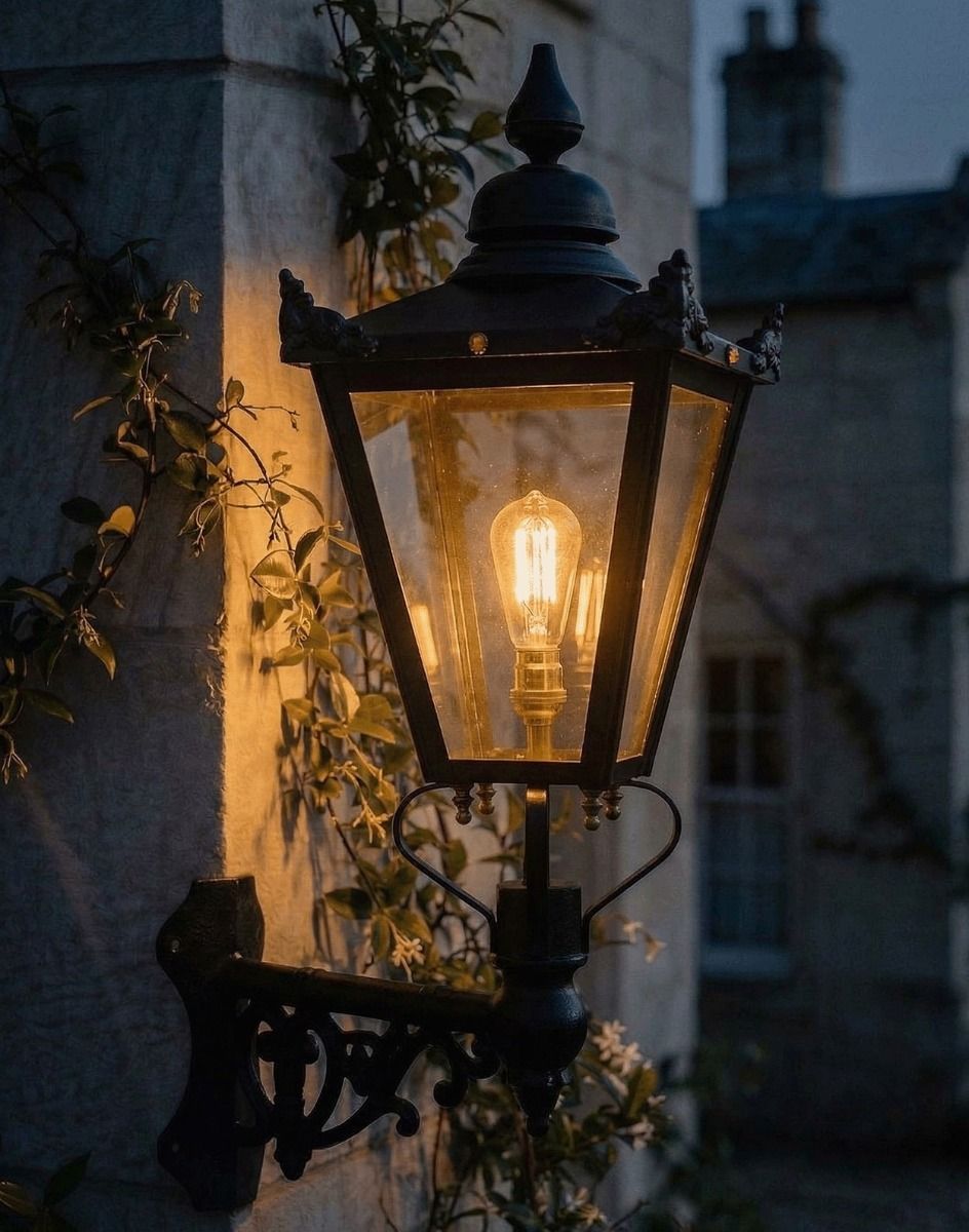 Digital Illustration of the 115 x 51cm Victorian Wall Lantern on Corner Bracket Lit up at Night 