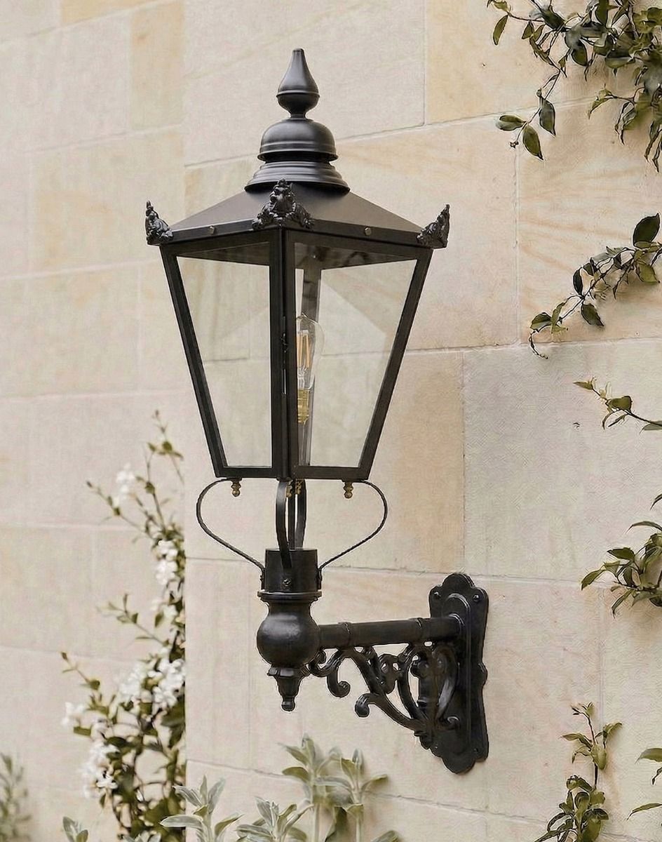 Digital Illustration of the 115 x 65cm Victorian Wall Lantern on an Ornate Bracket Mounted on to a Traditional Sandstone Brick wall 