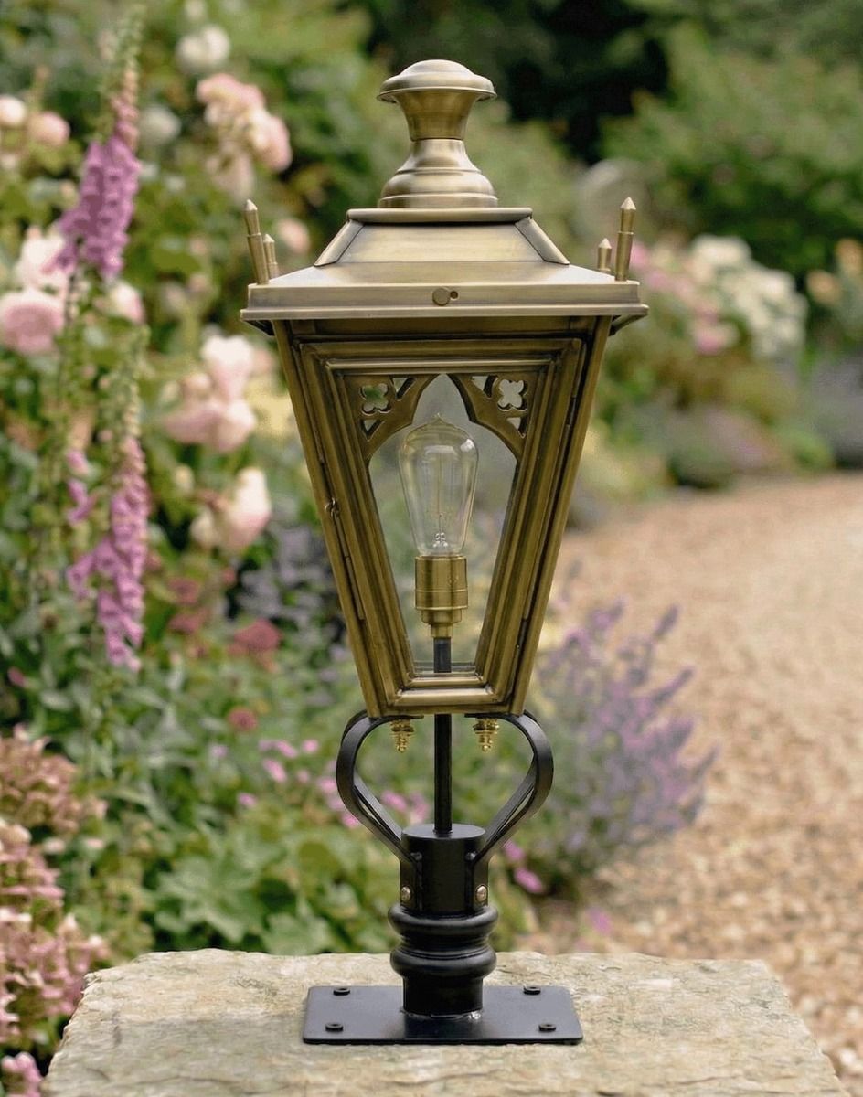 Digital Illustration of the 71cm Brass Gothic Pillar Light and Lantern Set Mounted on a Stone Garden Pillar from a Front Facing View