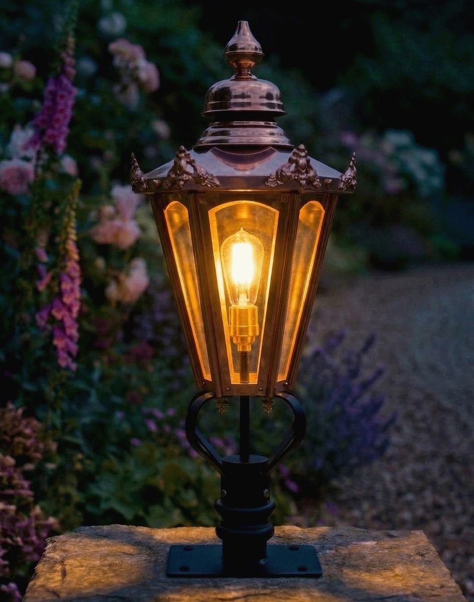Digital Illustration of the 76cm Copper Hexagonal Pillar Light and Lantern Set Mounted on a Stone Garden Pillar Viewed Face on and Lit up at Night