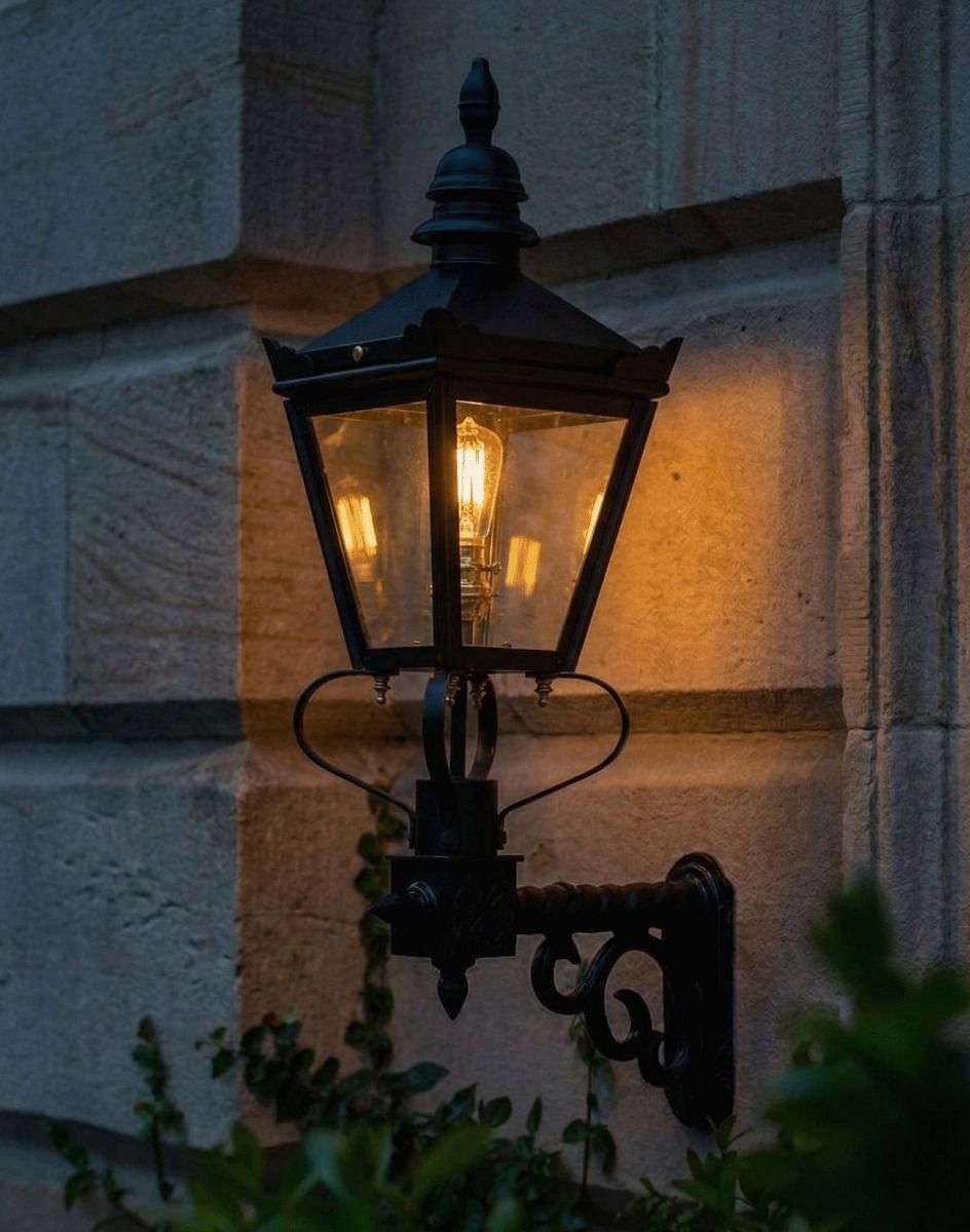 Digital Illustration of the 77 x 37cm Harrogate Wall Lantern On a Royale Bracket Lit up at Night 