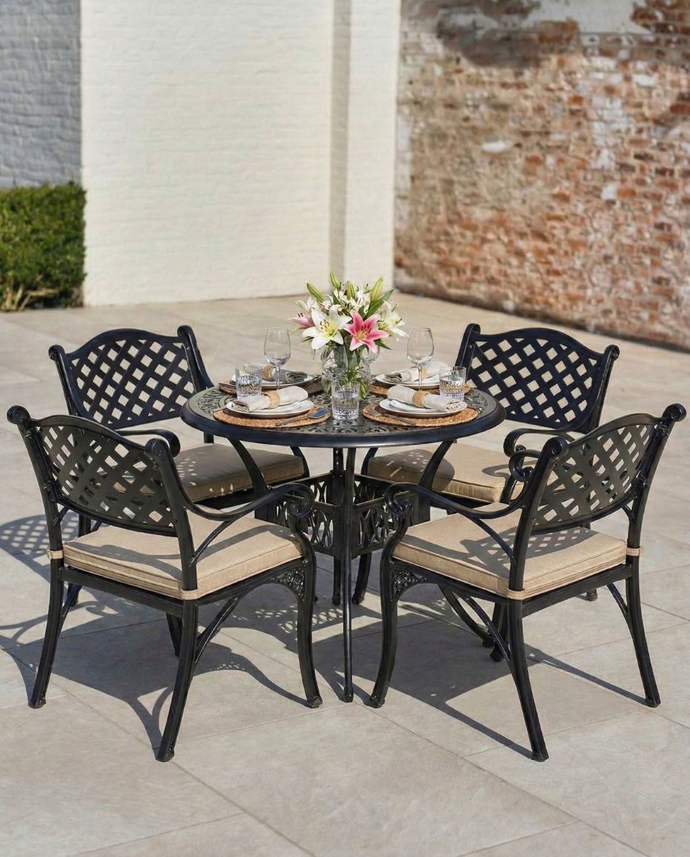 Digital Illustration of the Aged Black "Farleigh" Four Seater Furniture Set Dressed For Dining with cushions