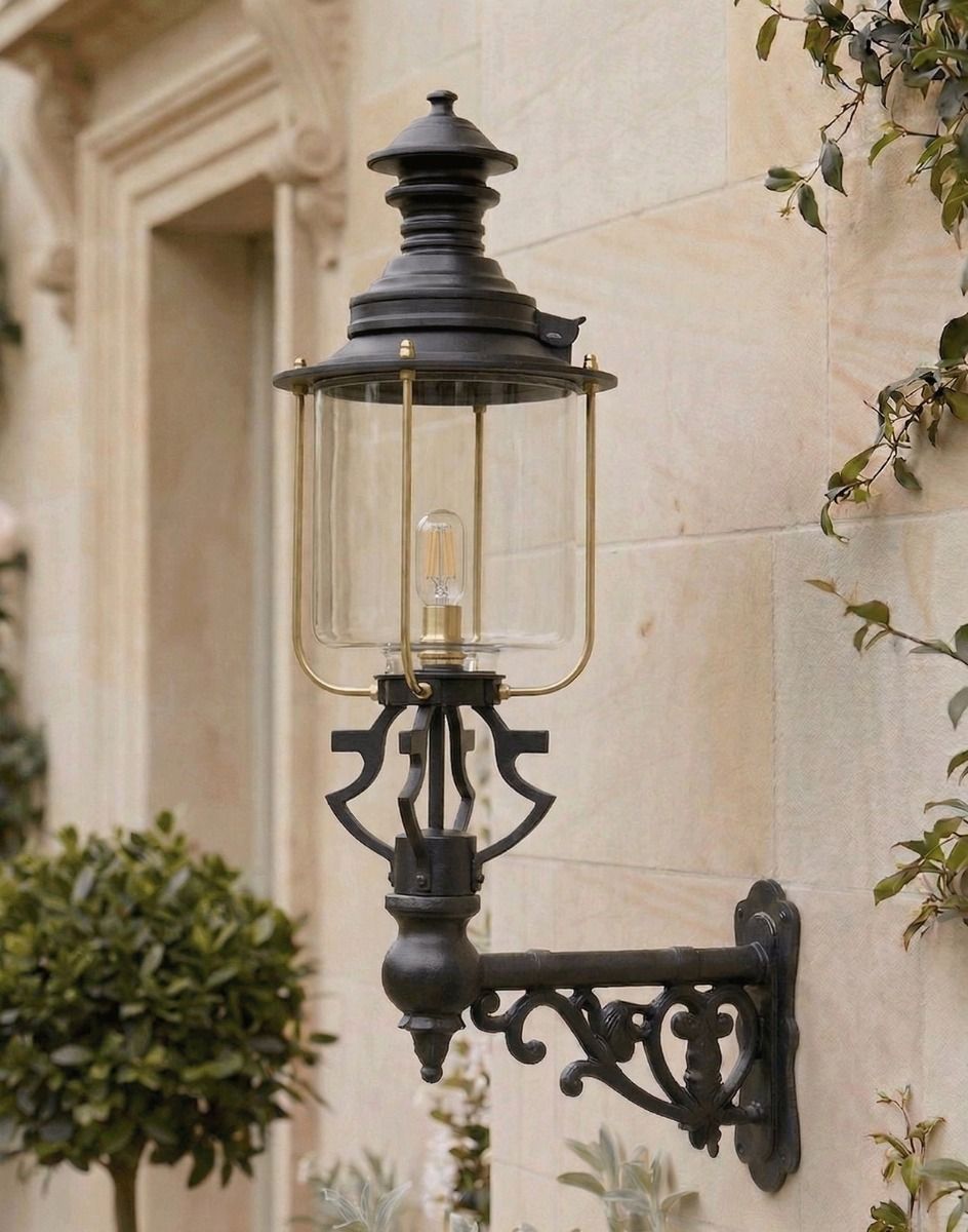 Digital Illustration of the Belgravia Lantern And Capella Bracket Mounted on an Entranceway to a Sandstone Brick Building