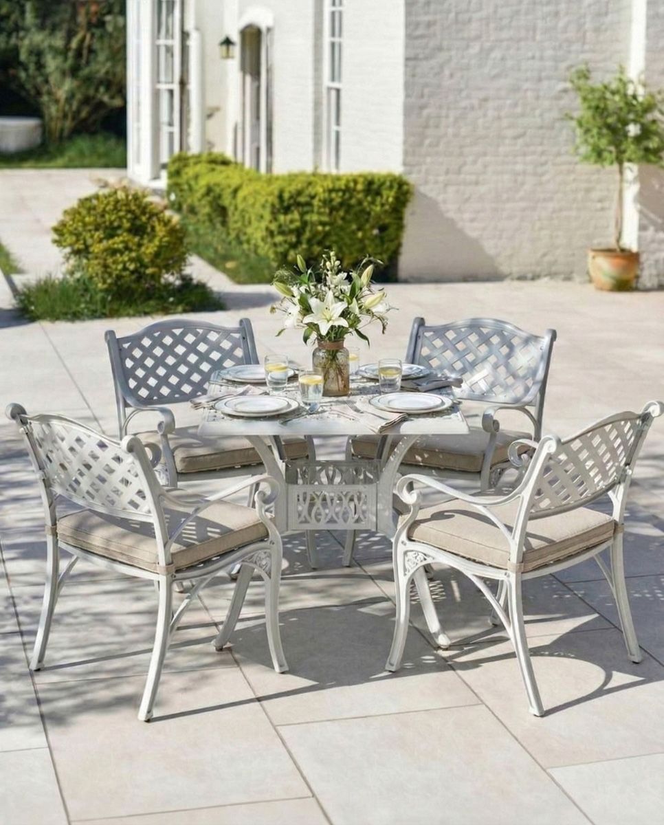 Digital Illustration of the Deluxe "Blanche" Outdoor Dining Set Dressed For Dining with cushions