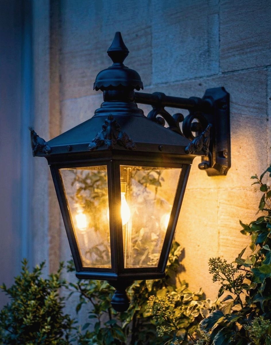 Digital Illustration of the Large 63 x 47.5cm Version of the Victorian Top-Fix Wall Lantern Lit up at Night