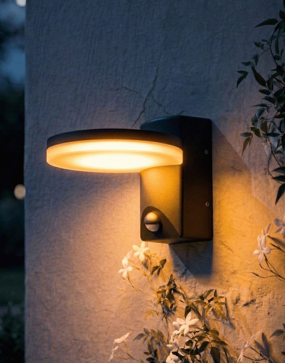 Digital Illustration of the "Tatton" Garden Wall Light with PIR Sensor Lit up at Night