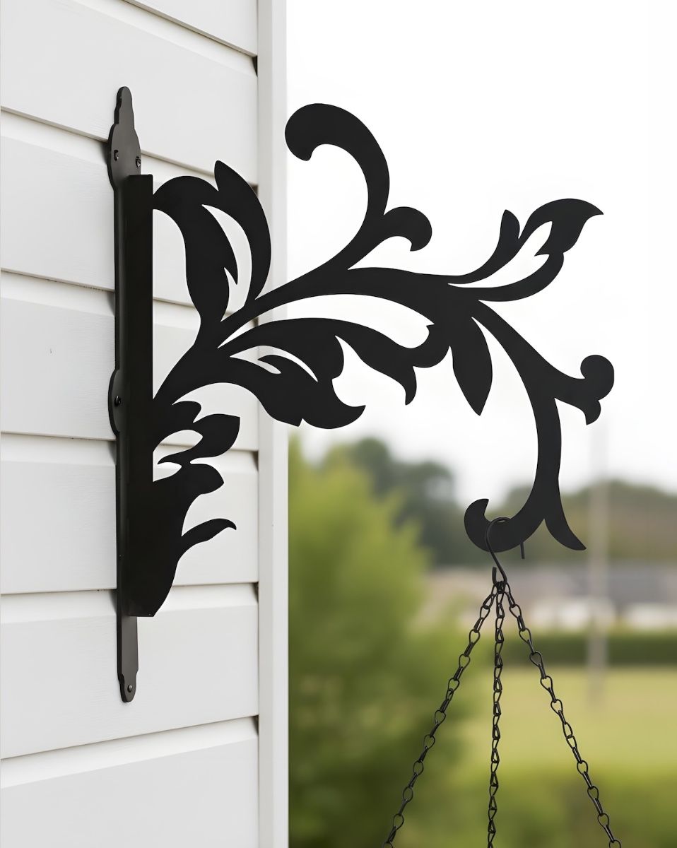 Digital Illustration of the Victorian Leaf Hanging Basket Bracket Mounted on a White Panelled Wall