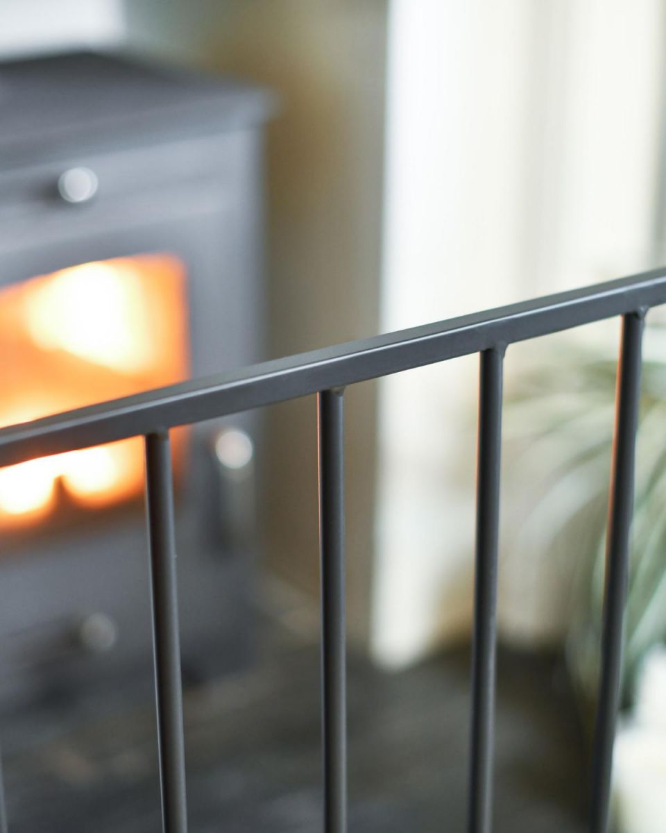 Close Up Of "Divisio" Heavy Duty Fire Guard Finish