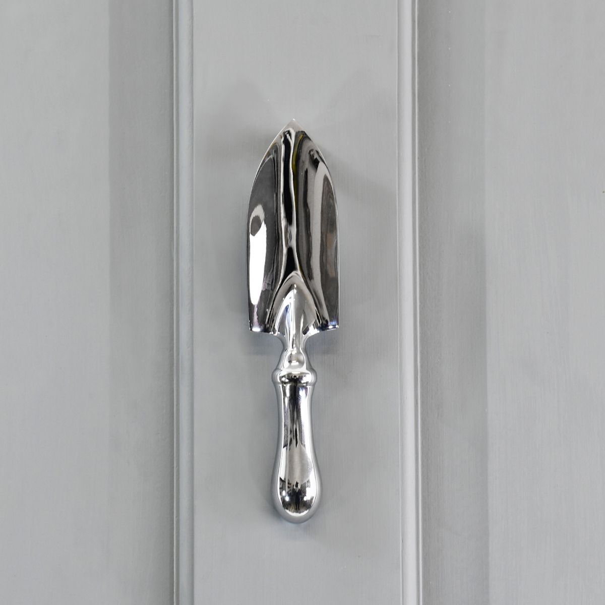 Bright Chrome Trowel Door Knocker Bright Chrome Trowel Door Knocker
