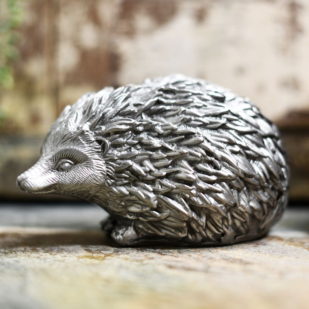 Hedgehog door porter polished finish Hedgehog door porter polished finish