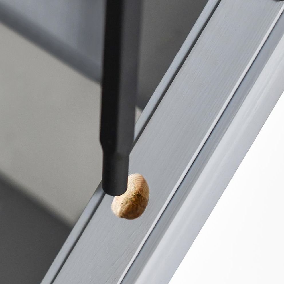 Close Up Of Embedded Spindle Close Up Of Embedded Spindle