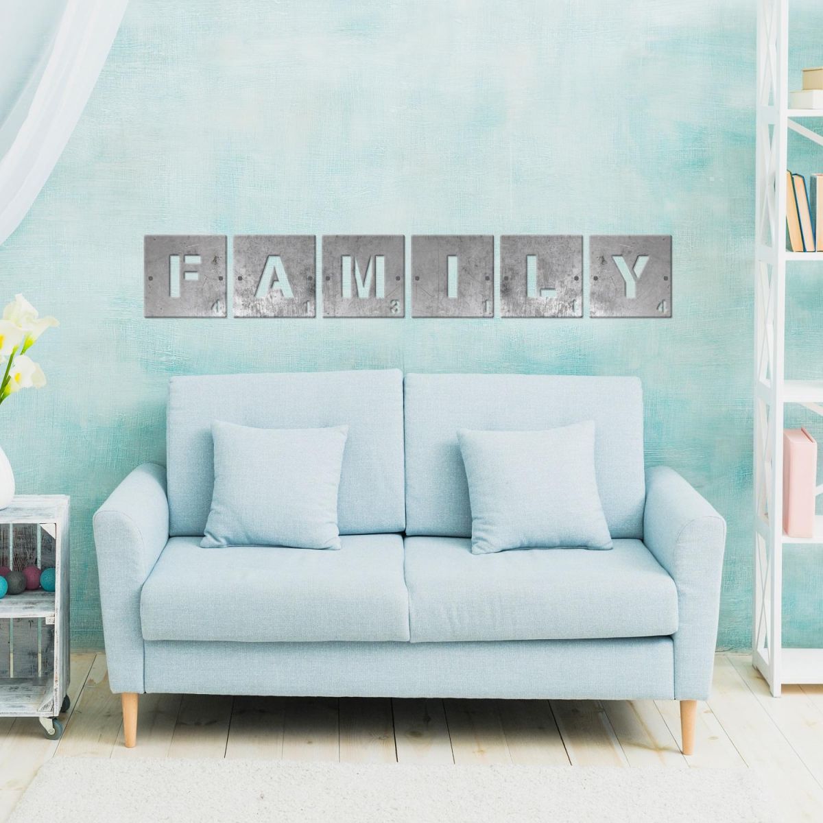 Scrabble Square "FAMILY" 