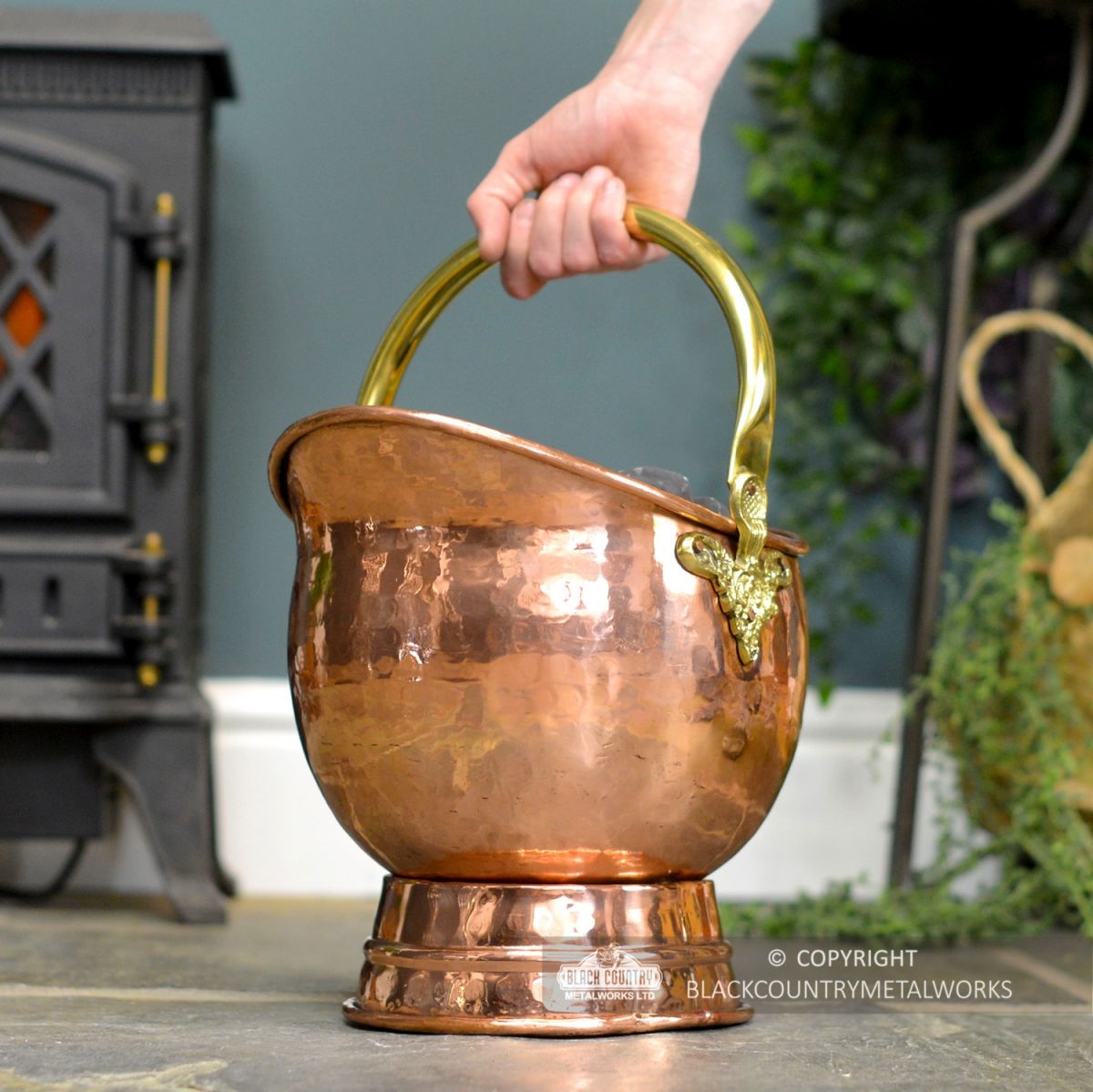 "Windsor" Coal Bucket to Scale "Windsor" Coal Bucket to Scale