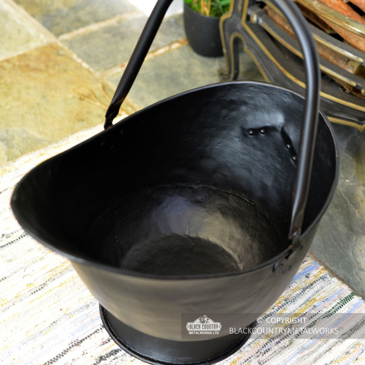 Close-up of the Inside of the Coal Bucket